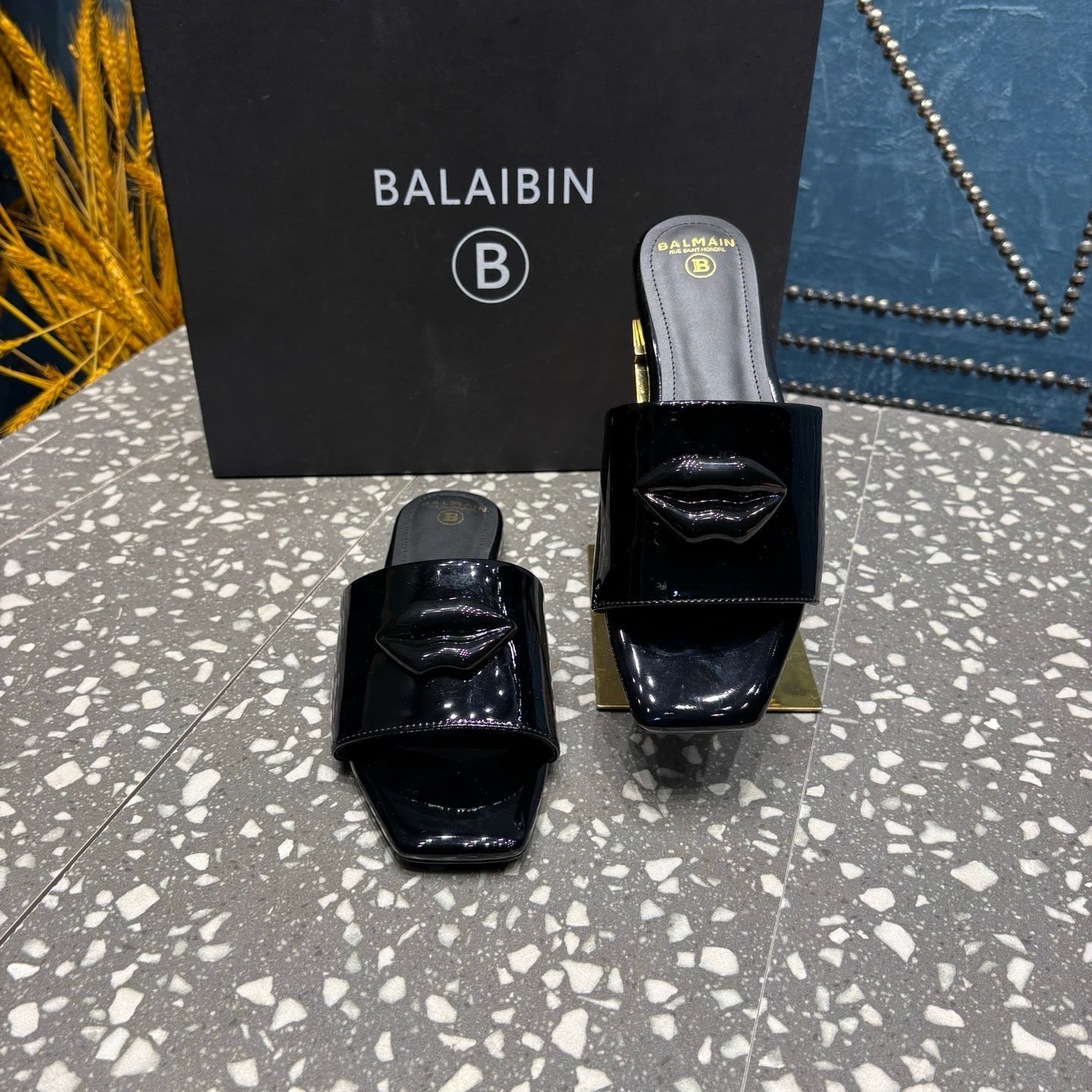 BALMAIN 26S SLIPPERS IN BLACK GLOSSY CALFSKIN