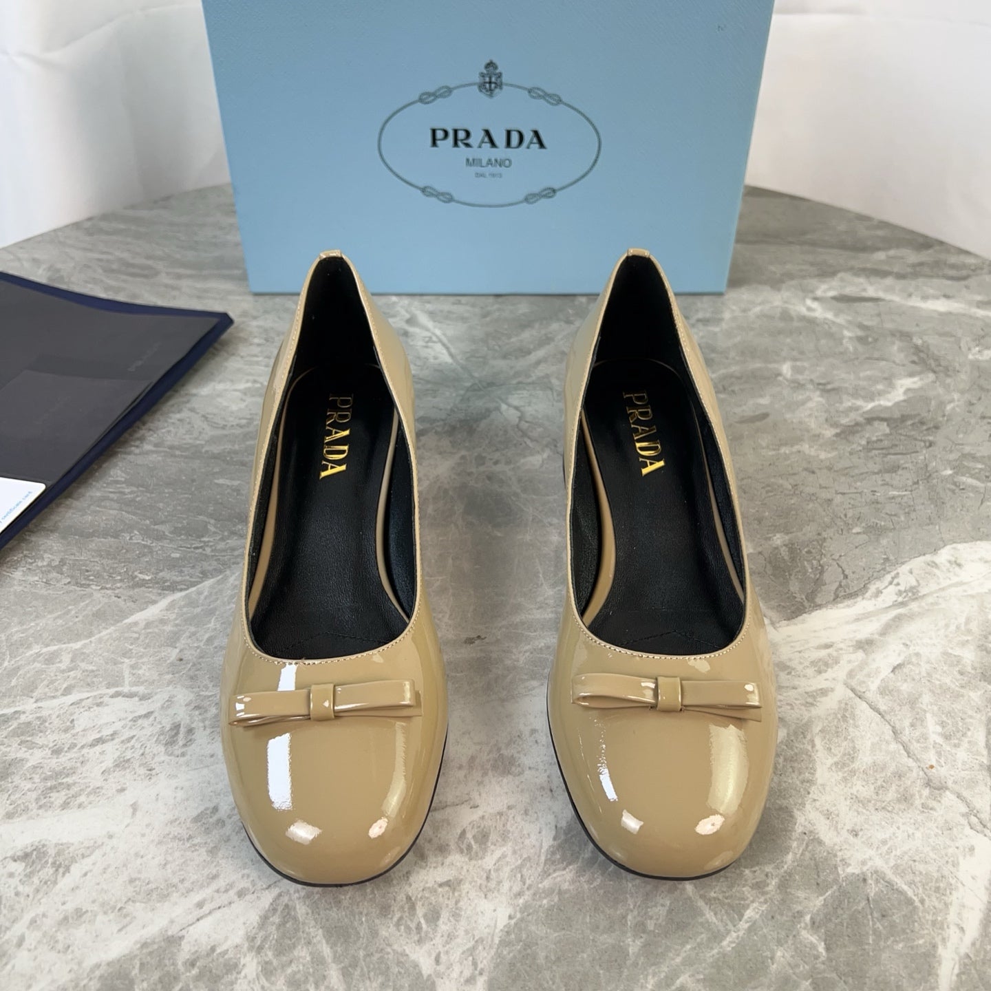 PRADA 25S LOW HEELS SLIP ON BOW 45MM IN GOLDEN BEIGE GLOSSY CALFSKIN
