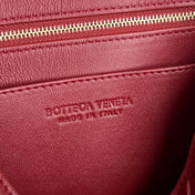 SMALL ANDIAMO 29 IN RED LAMBSKIN