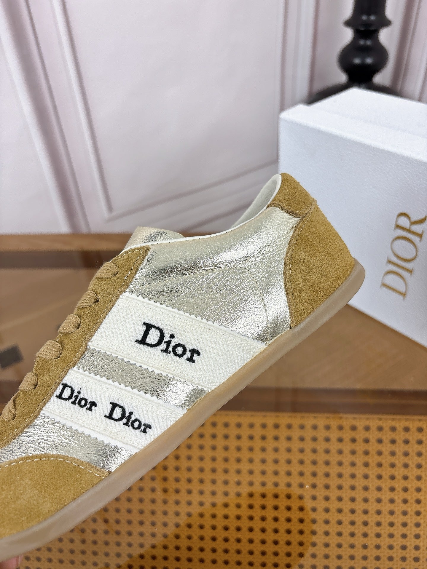 DIOR 26S SNEAKERS IN OLIVE BROWN SUEDE AND SILVER METALLIC CALFSKIN