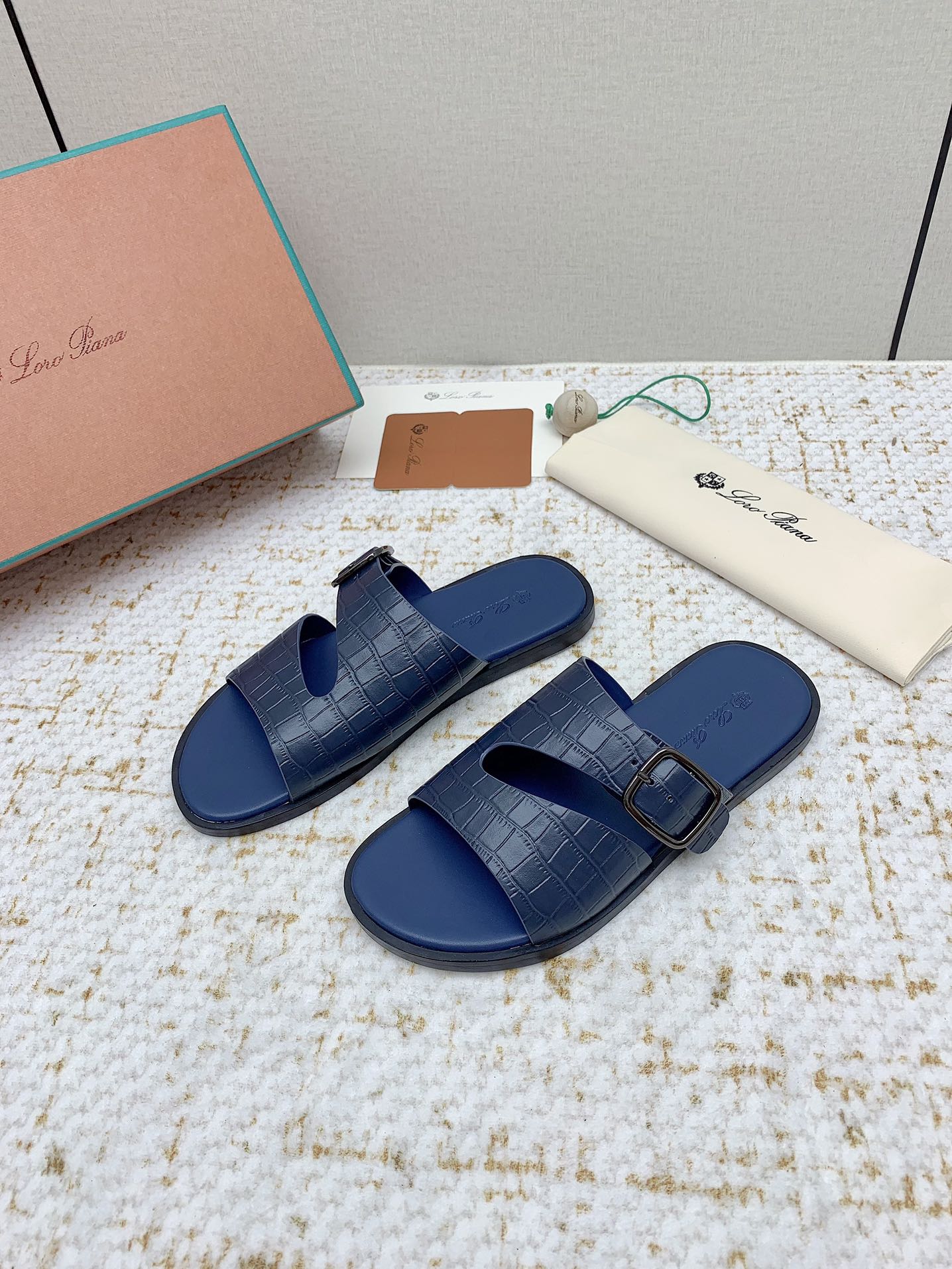 SANDALS IN CLASSIC BLUE SNAKE EMBOSSED CALFSKIN