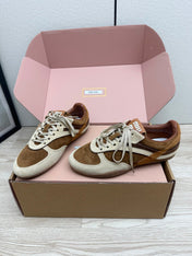 MIUMIU 26S SNEAKERS IN BEIGE MIX BROWN SUEDE