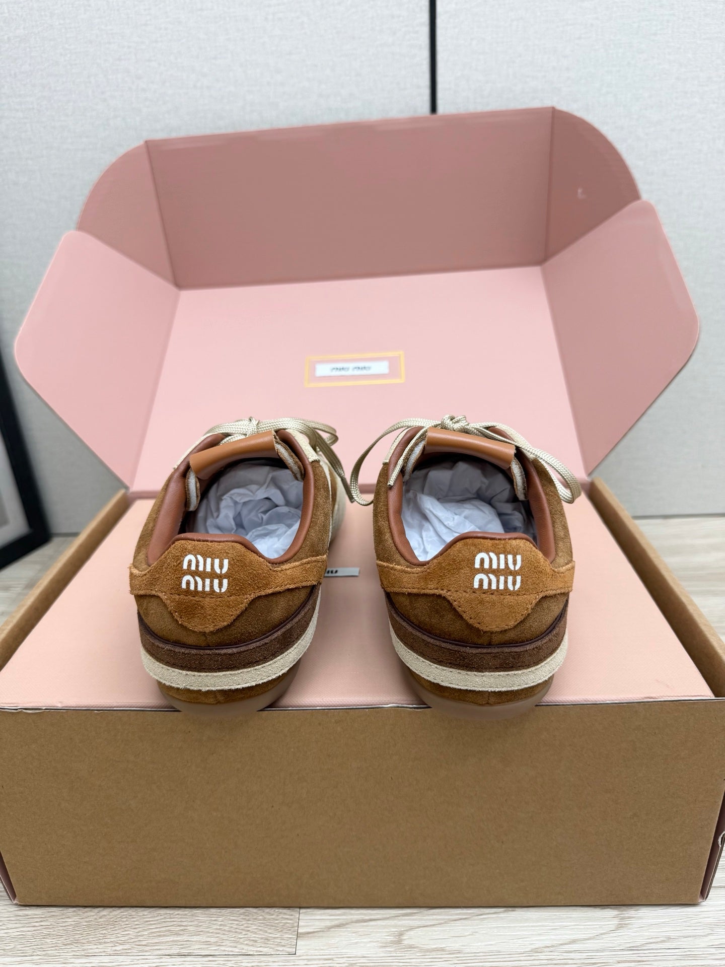 MIUMIU 26S SNEAKERS IN BEIGE MIX BROWN SUEDE