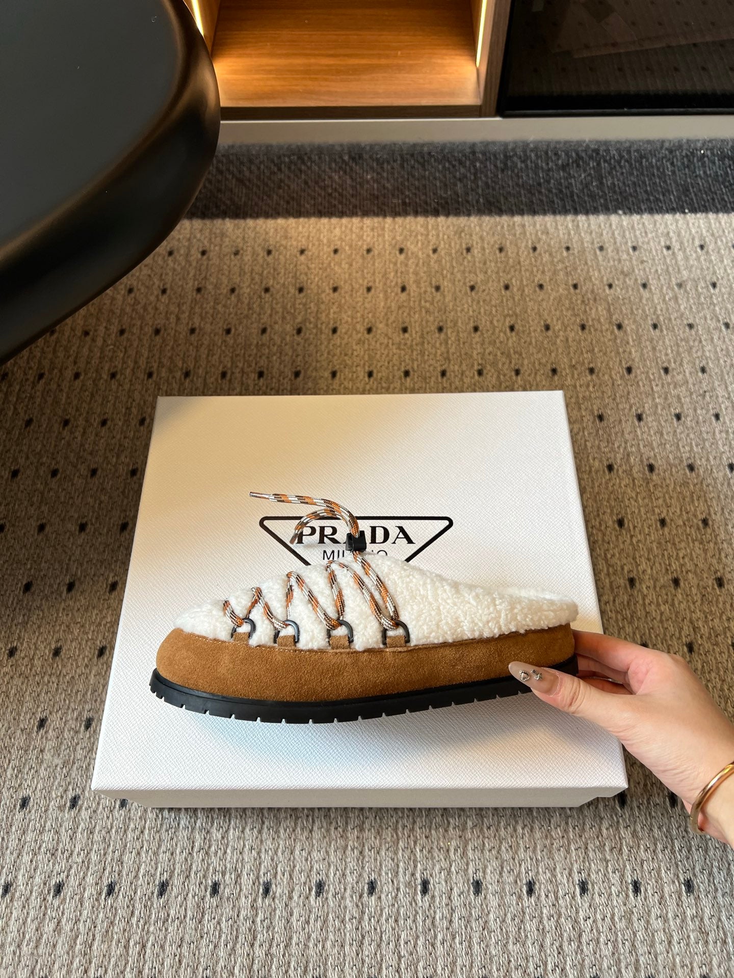 PRADA 26S WOVEN MULES IN IVORY WOOL AND BROWN SUEDE
