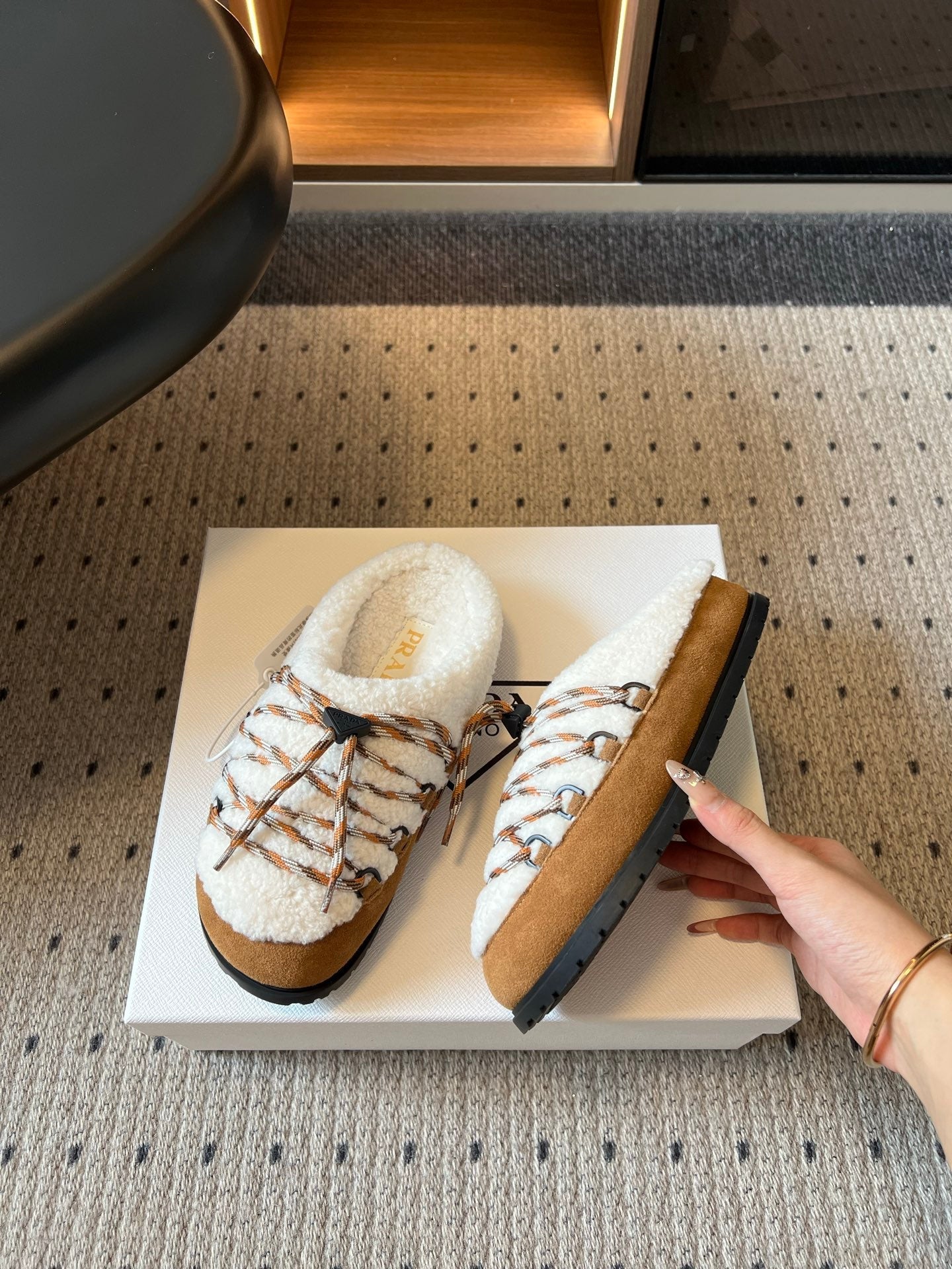 PRADA 26S WOVEN MULES IN IVORY WOOL AND BROWN SUEDE