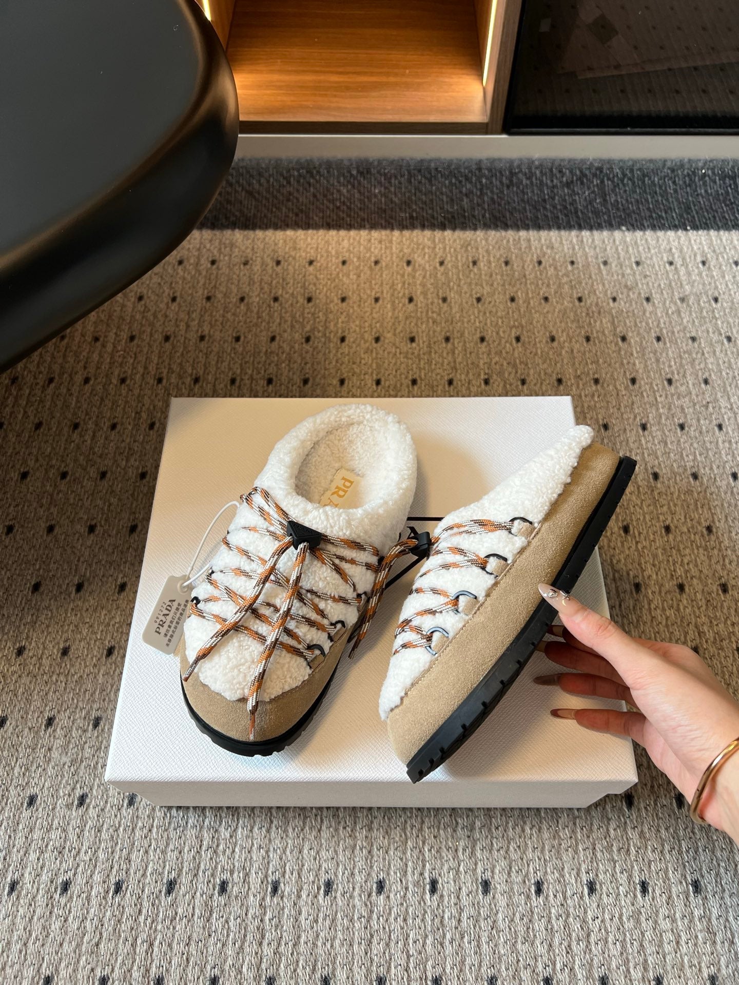 PRADA 26S WOVEN MULES IN IVORY WOOL AND BEIGE SUEDE