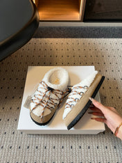 PRADA 26S WOVEN MULES IN IVORY WOOL AND BEIGE SUEDE