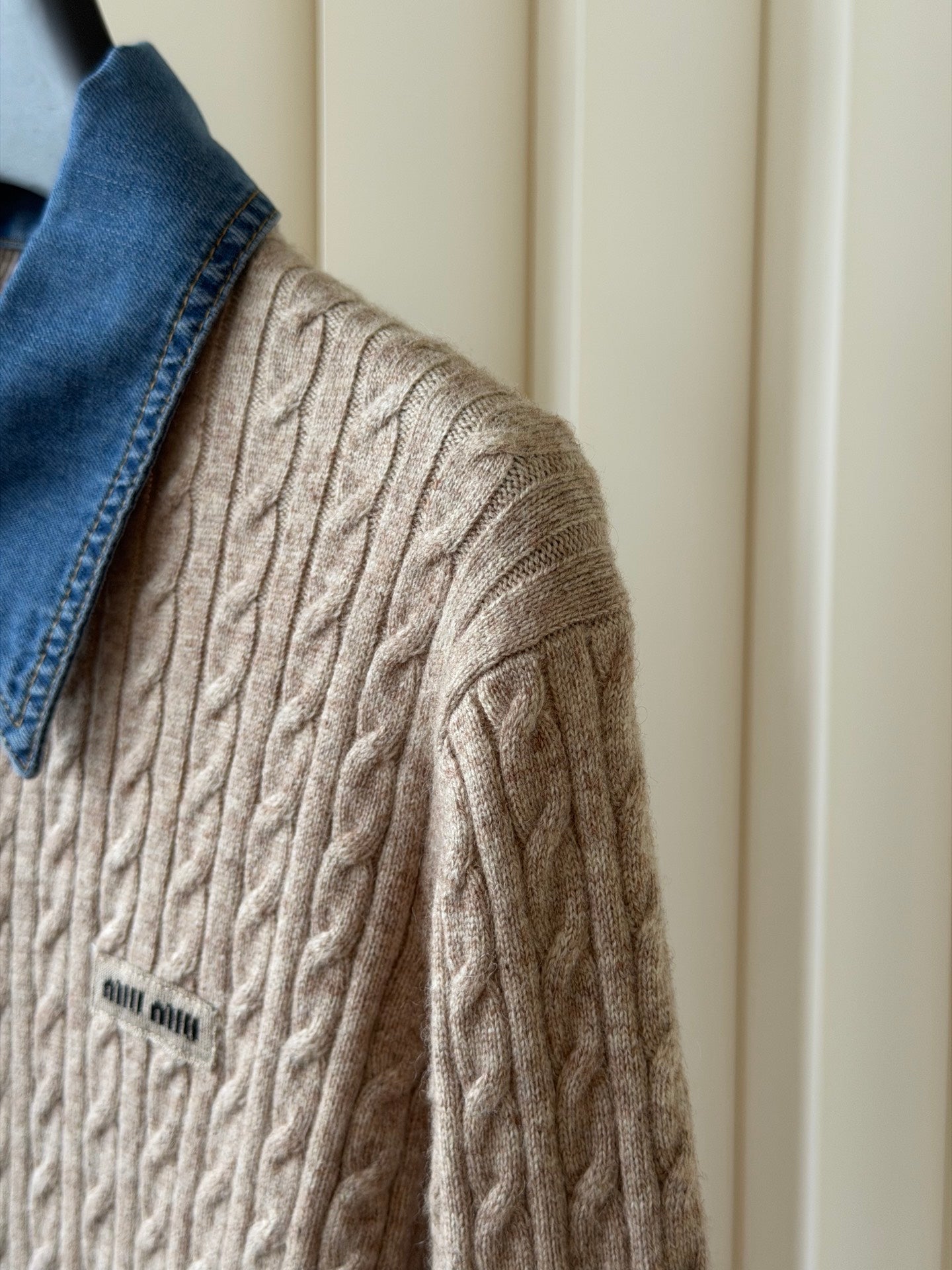 MIUMIU 26S COLLAR KNIT CARDIGAN 1574