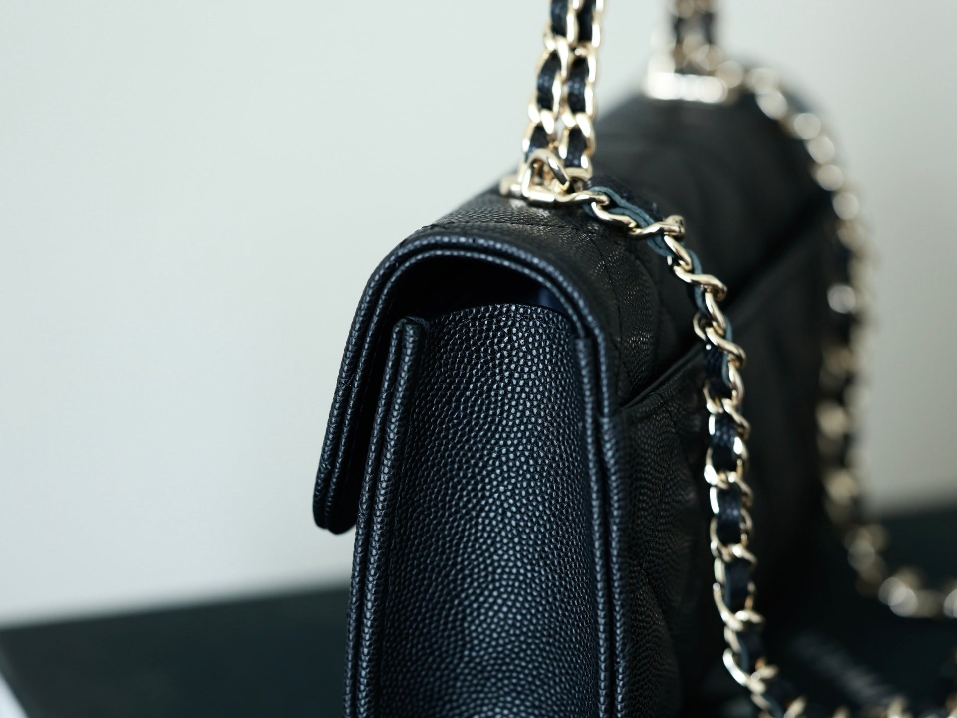 CHANEL 25S KELLY IN BLACK LAMBSKIN WITH GOLD HARDWARE