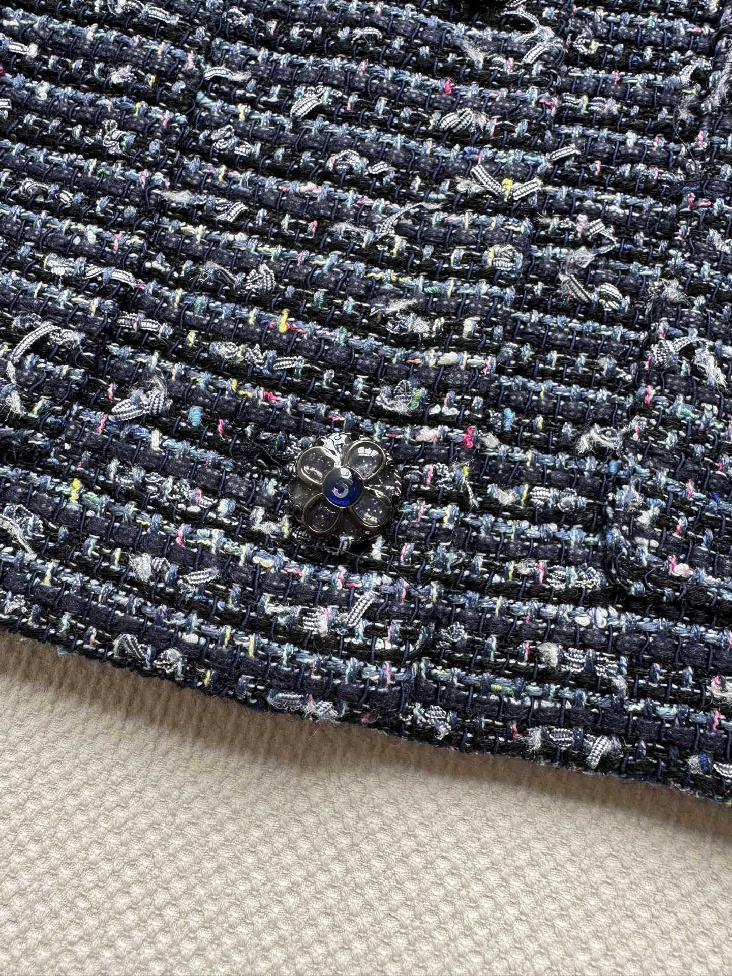 CHANEL 26S TWEED VEST 1715
