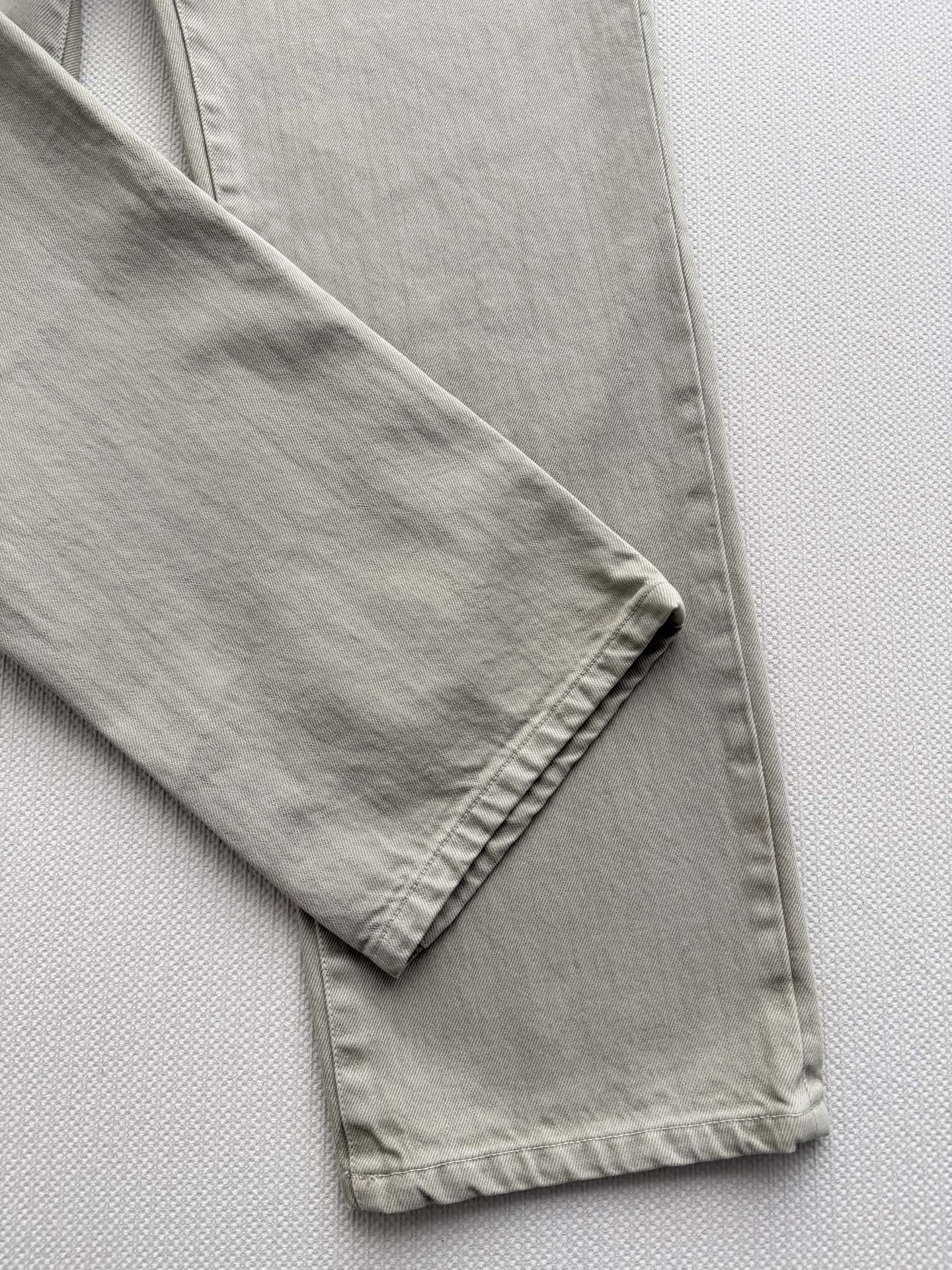 PRADA 26S STRAIGHT-LEG JEANS 1191