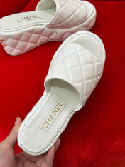 CC WEDGE HEELS WHITE LAMBSKIN
