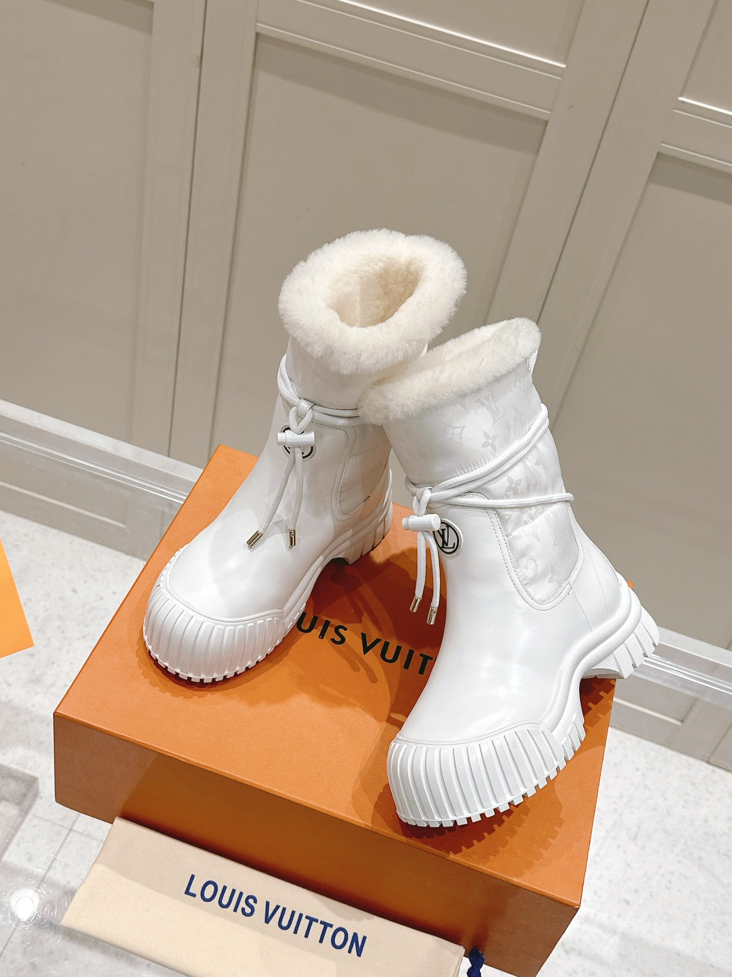 RUBY FLAT ANKLE BOOT IN WHITE CALFSKIN AND MONOGRAM NYLON