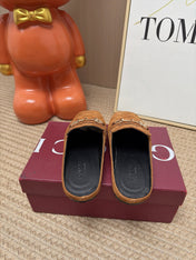 GUCCI 26S FLAT MULES IN BROWN GG EMBOSSED SUEDE