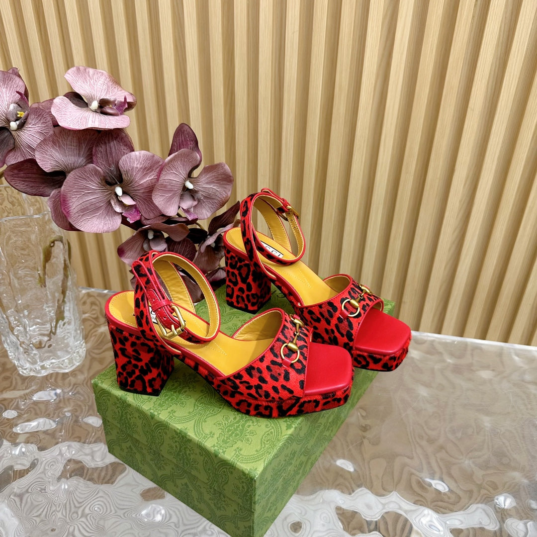 HORSEBIT HIGH-HEEL SANDAL WITH LEOPARD PRINT IN RED VELVET AND CALFSKIN LINING