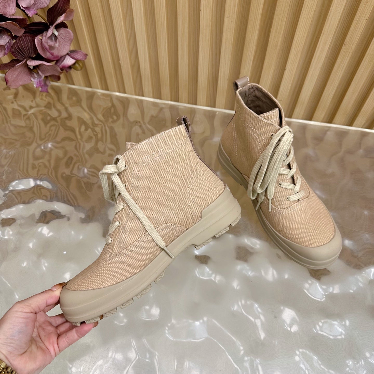 HM 25S KOOLER ANKLE BOOTS IN BEIGE CANVAS
