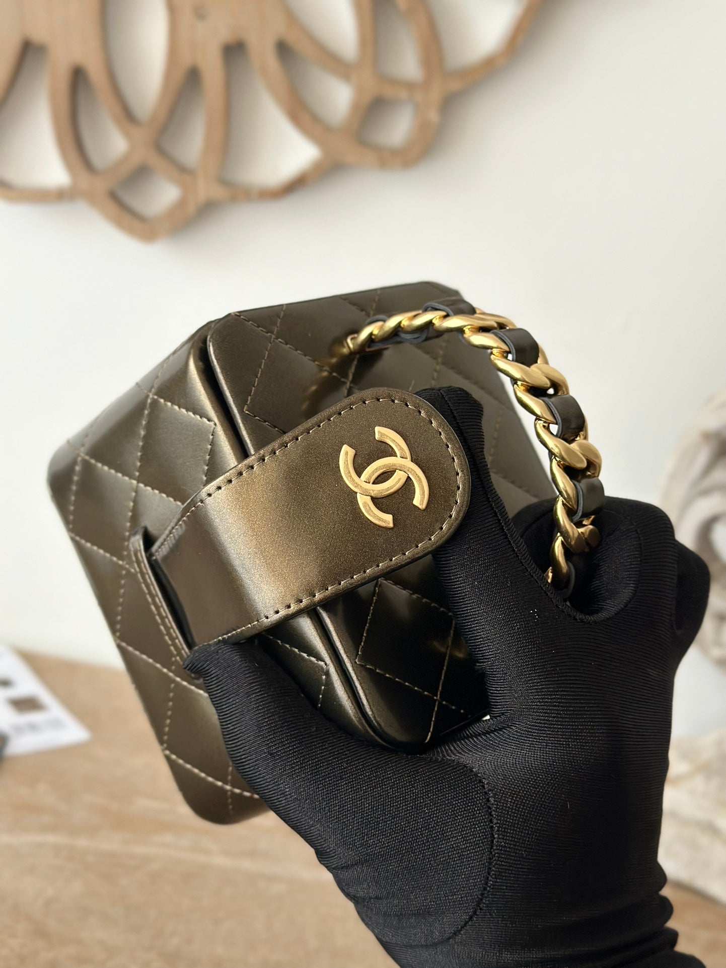 MINI VINTAGE COSMETIC BAG 11 IN MIKADO SHINY CALFSKIN GOLD HARDWARE