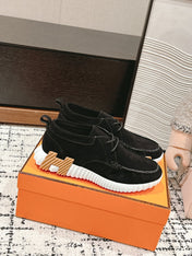 INCREASE SNEAKER IN BLACK SUEDE