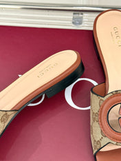 SLIDE SANDALS IN BURNT BROWN AND LIGHT BEIGE CALFSKIN