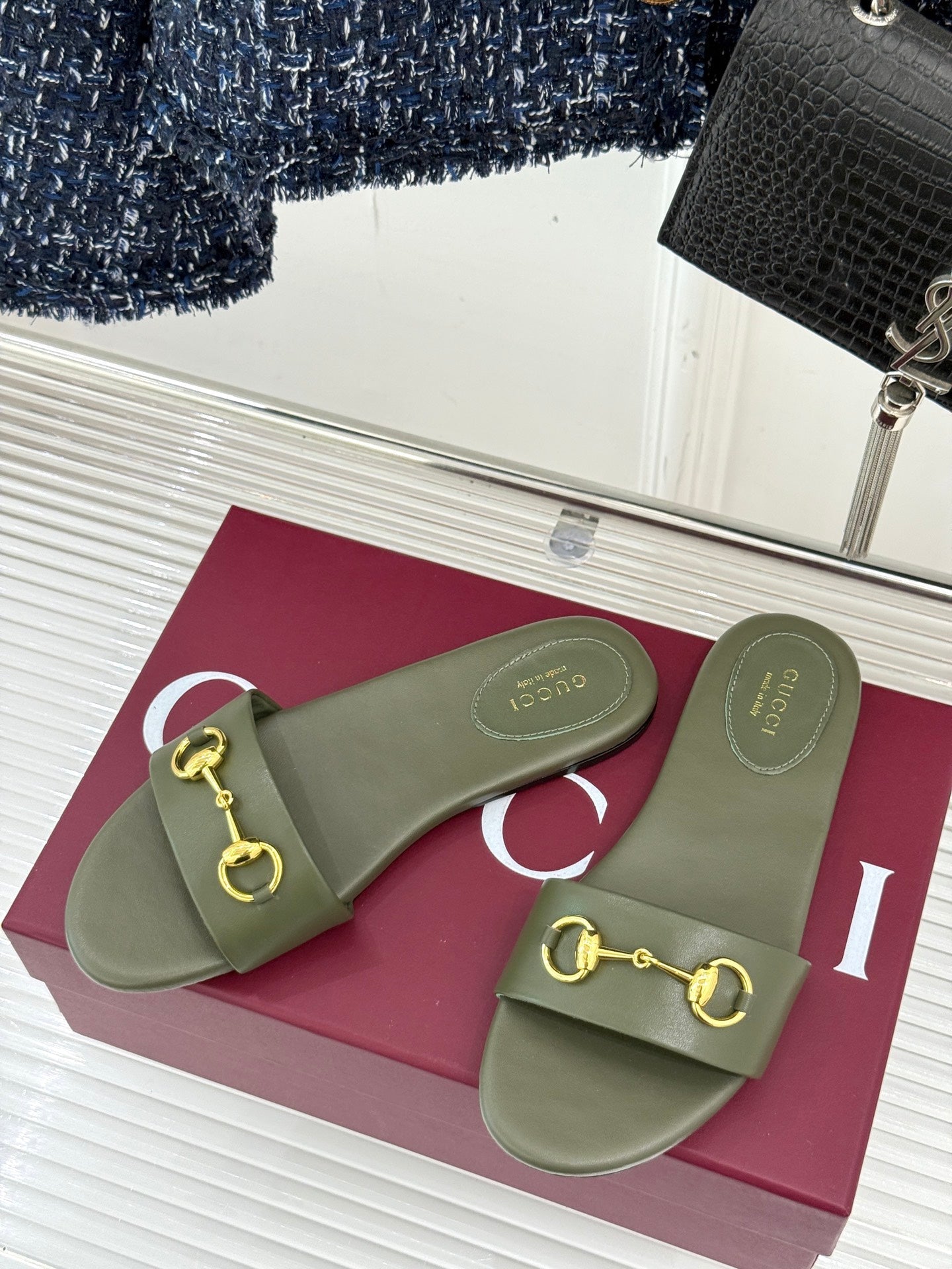 SLIDE SANDALS IN MOSS GREEN CALFSKIN WITH GOLD HARDWARE