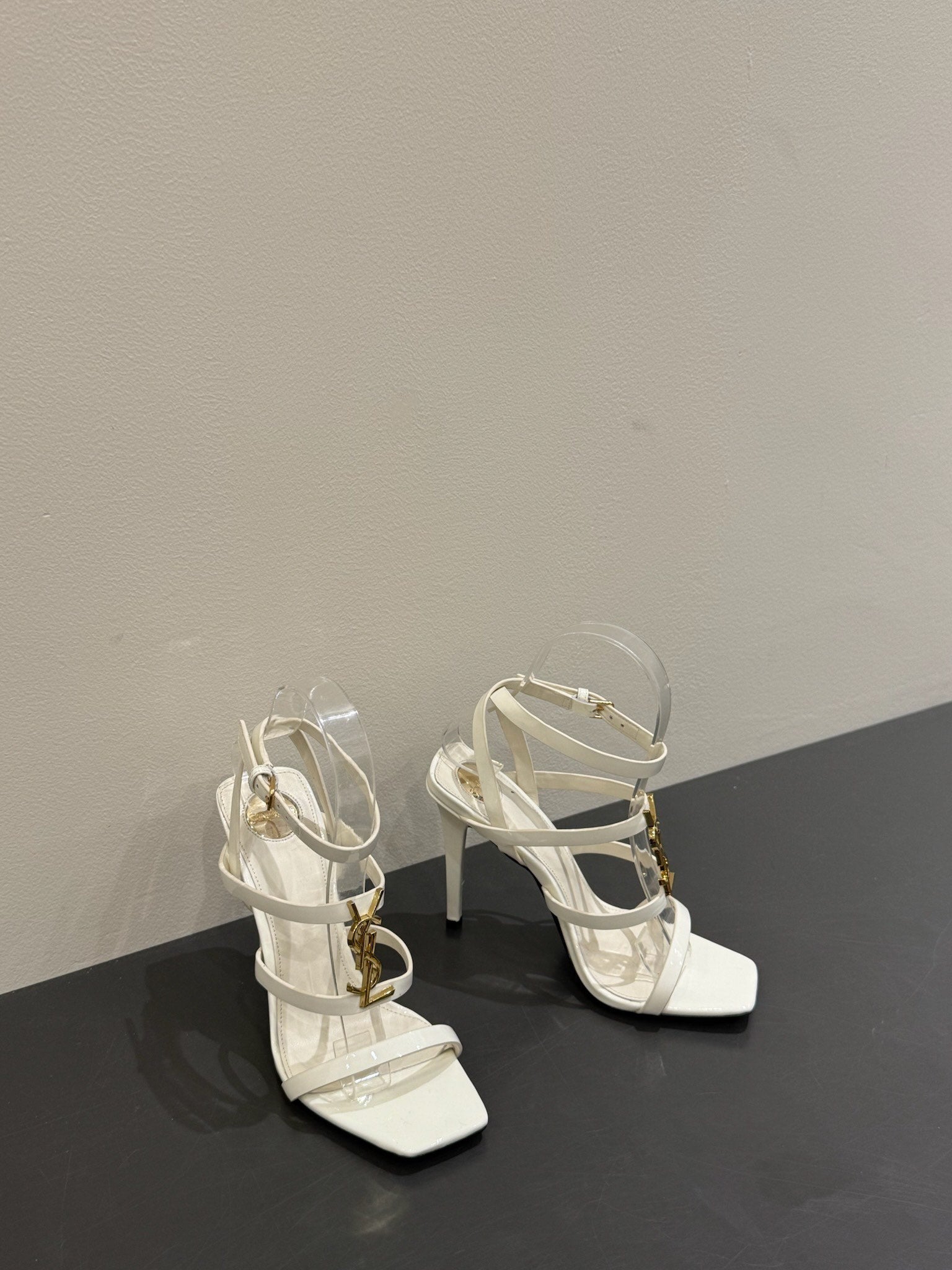 YSL SINGLE-STRAP HEELED SANDALS 25S IN WHITE LAMBSKIN