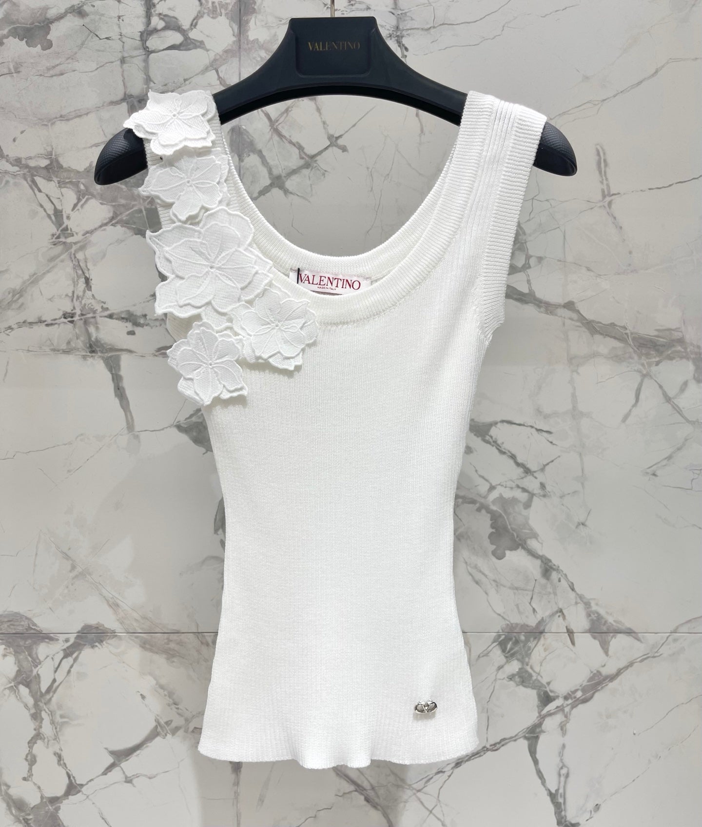 VALENTINO 26S SLEEVELESS KNIT TOP 425