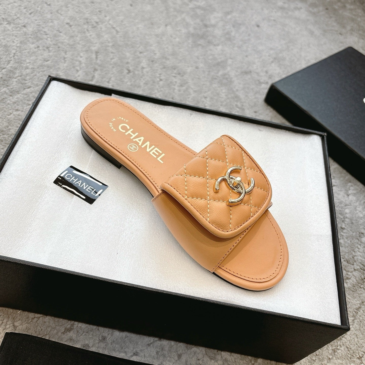 PLATFORM SLIPPERS LOGO IN YELLOW ORANGE LAMBSKIN