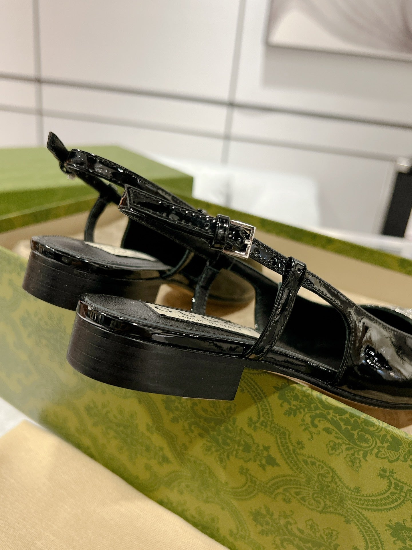 GG CRYSTALS SLINGBACK BALLET BLACK CALFSKIN