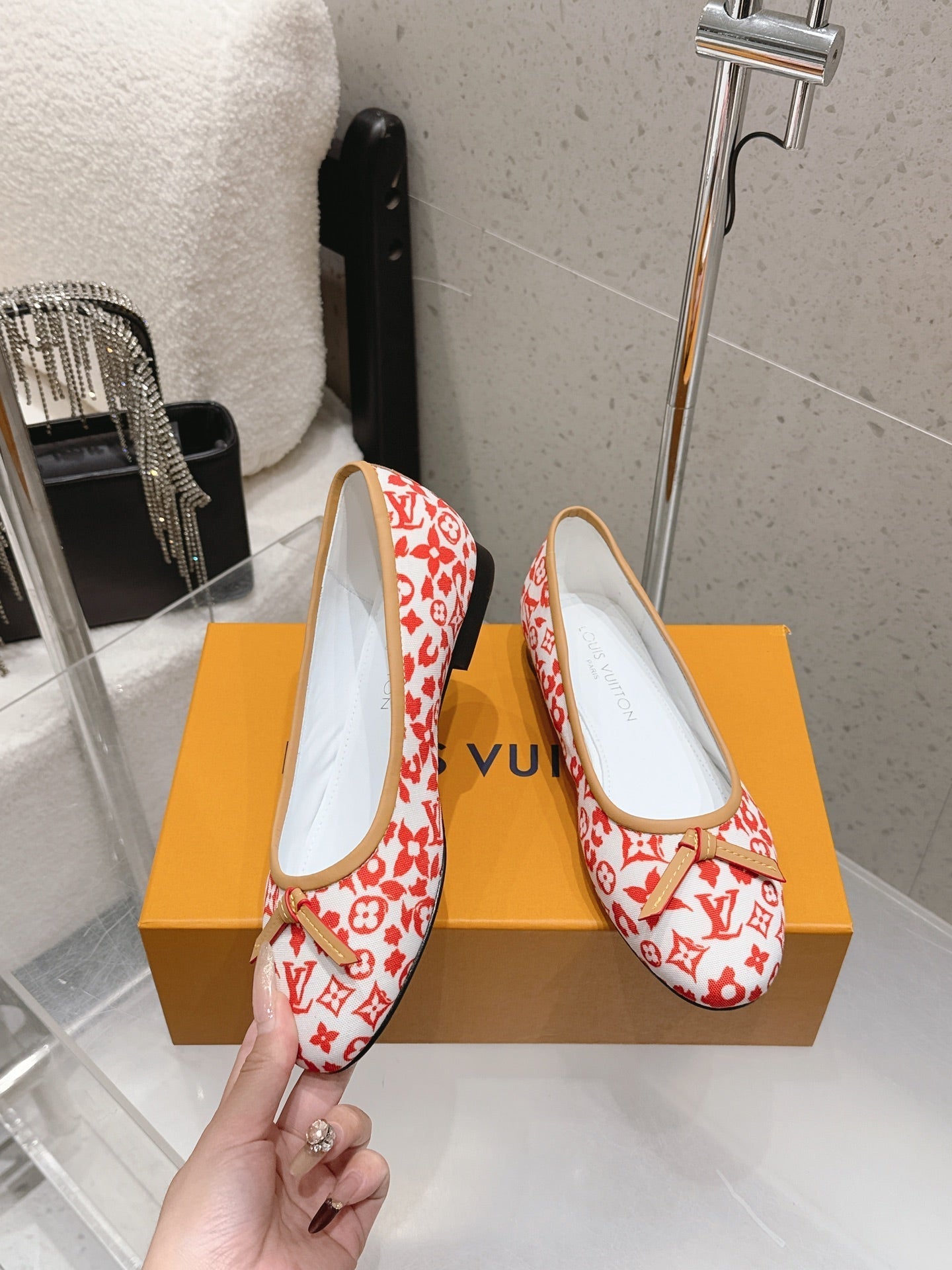 LV 26S BALLET FLATS IN WHITE RED MONOGRAM CANVAS WITH BEIGE CALFSKIN BOW