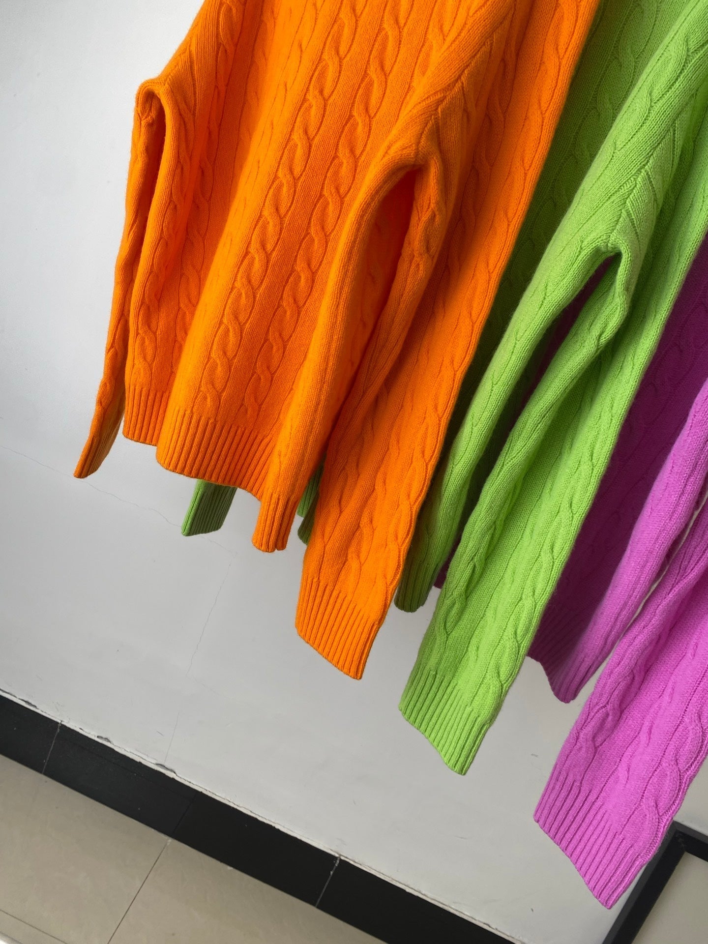 RALPH LAUREN SWEATER STYLE 402