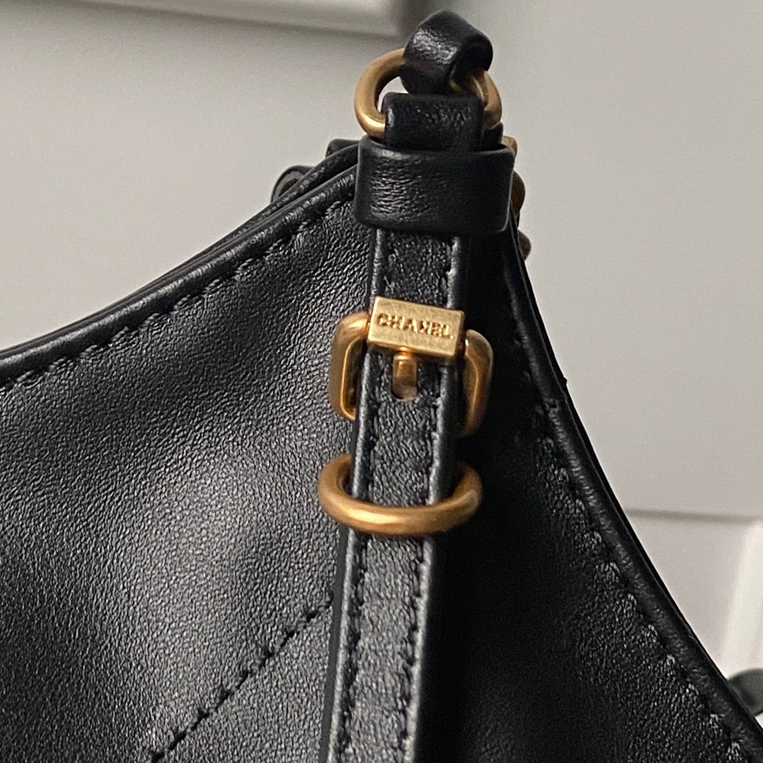 CHANEL 25S TOTE BAG 28 IN BLACK CALFSKIN WITH GOLD HARDWARE