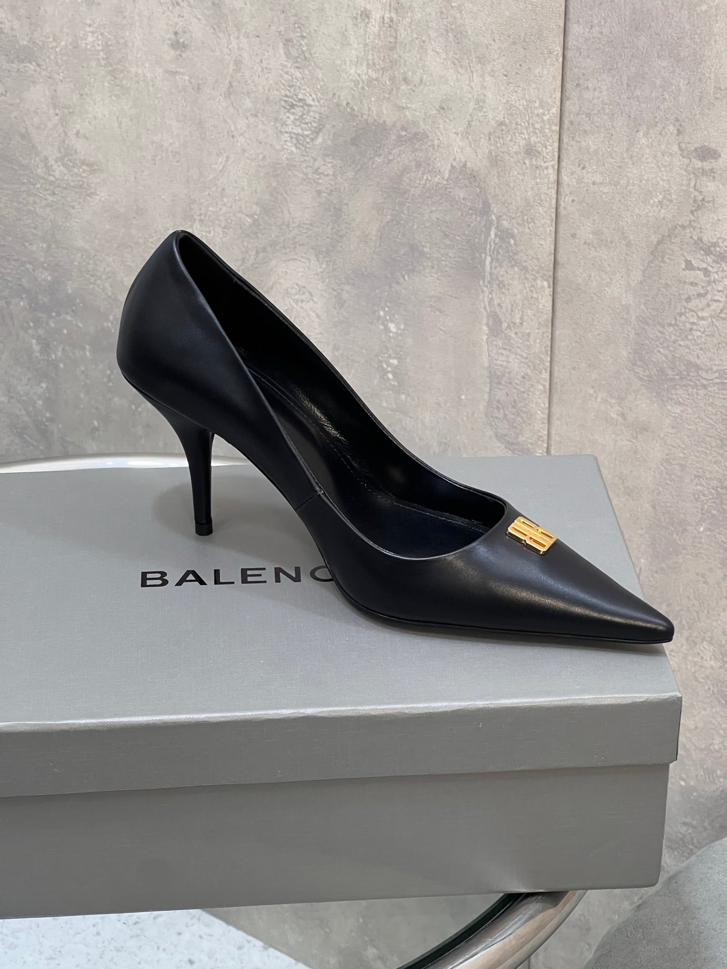 BALENCIAGA 25S HIGH-HEEL SHOES 85 MM IN BLACK COW LEATHER WITH GOLD HARDWARE