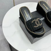 CC WEDGE SOLE SANDALS 25S IN BLACK FABRIC WITH LOGO