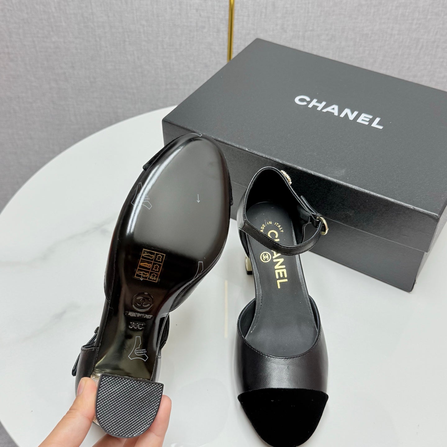 CC MARY JANE HEELS 25S IN BLACK LAMBSKIN AND SUEDE WITH PEARL HEEL STYLE 5