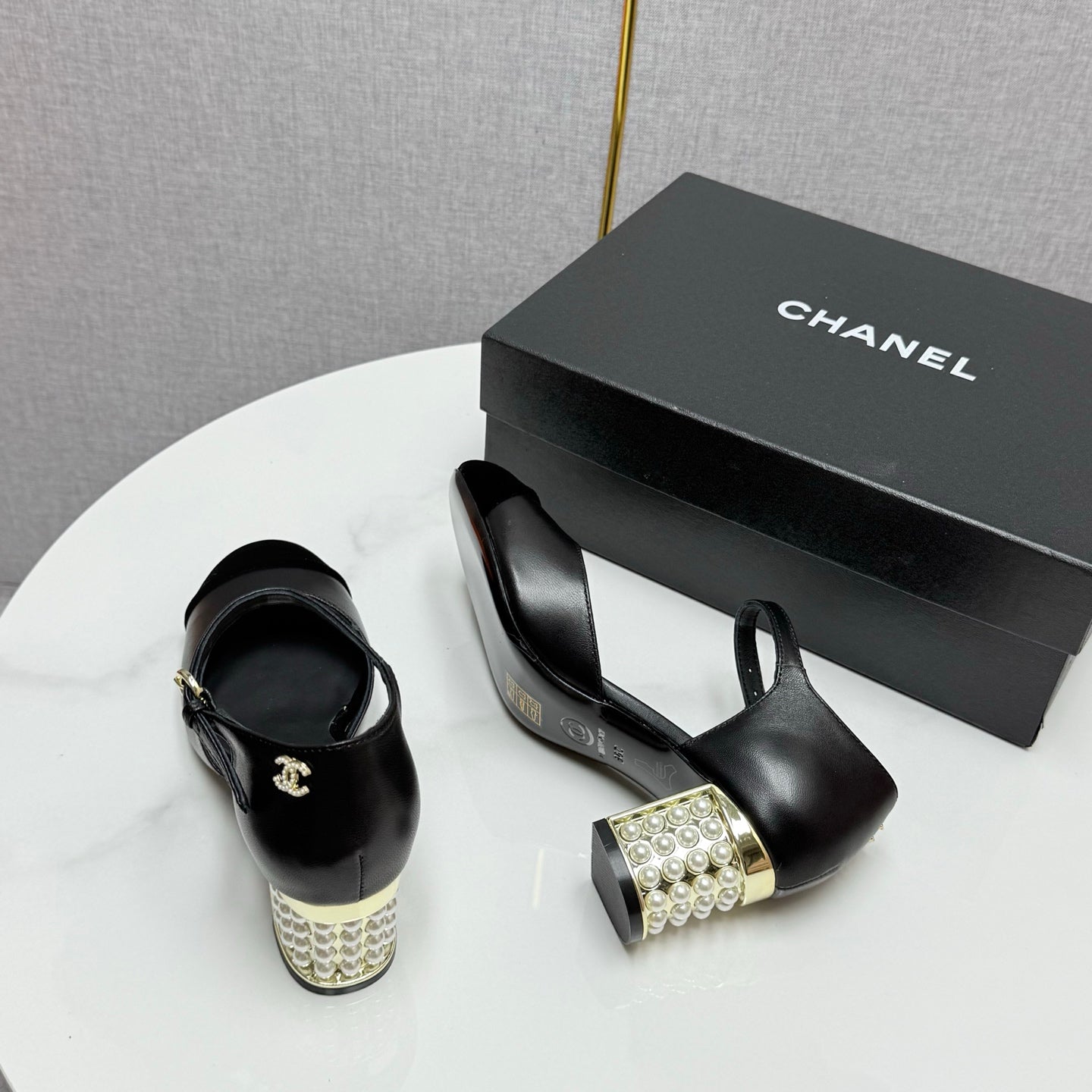 CC MARY JANE HEELS 25S IN BLACK LAMBSKIN AND SUEDE WITH PEARL HEEL STYLE 5