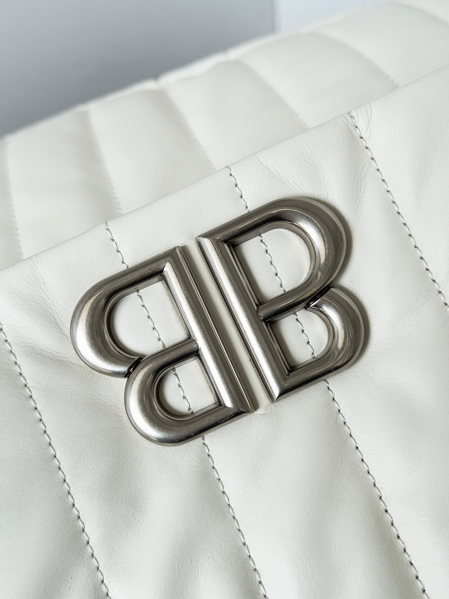 MONACO BAG 43 IN WHITE QUILTED THIN CALFSKIN SILVER HARDWARE