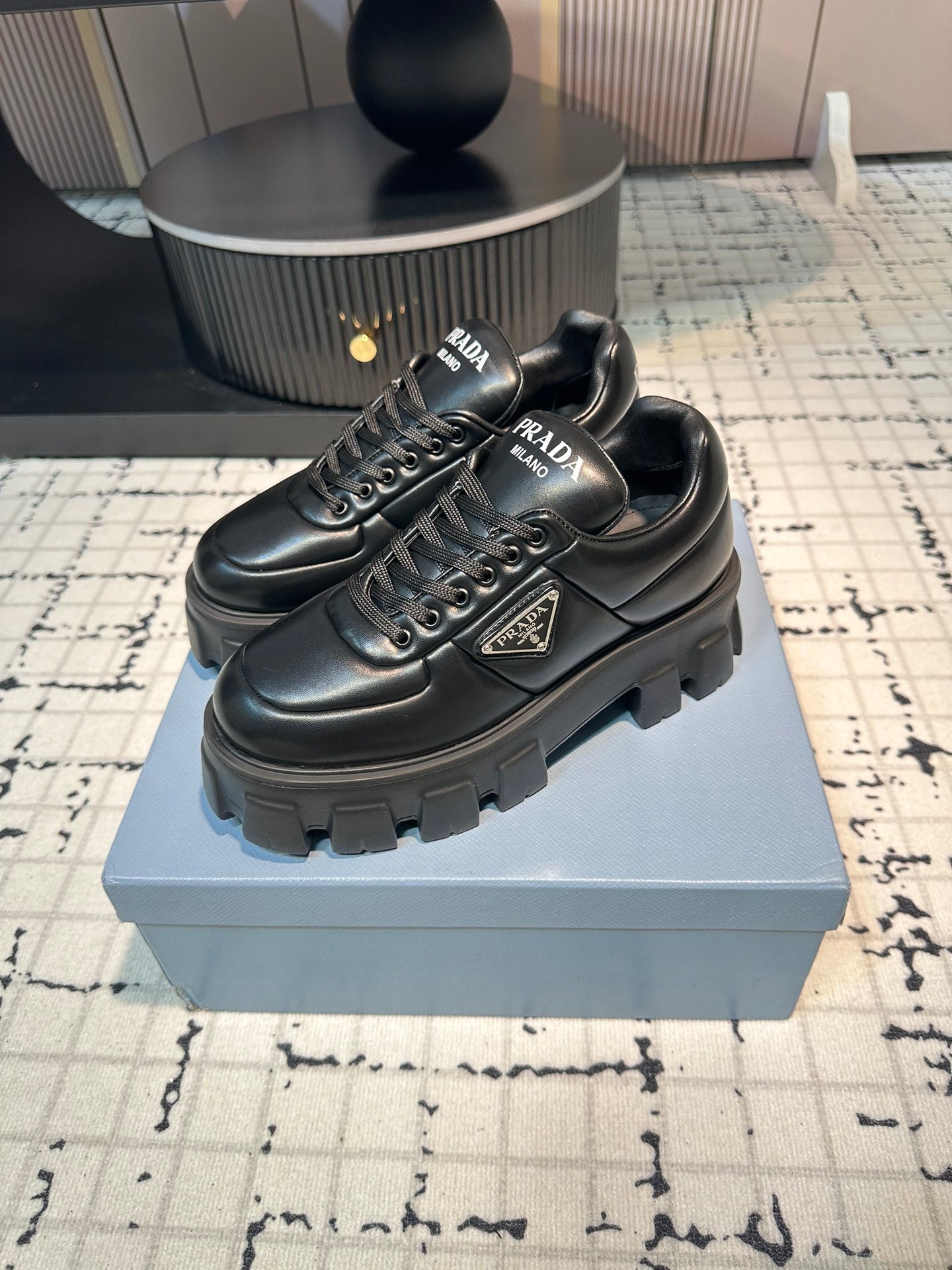 PRA MONOLITH BRUSHED LACE-UP SHOES BLACK LAMBSKIN