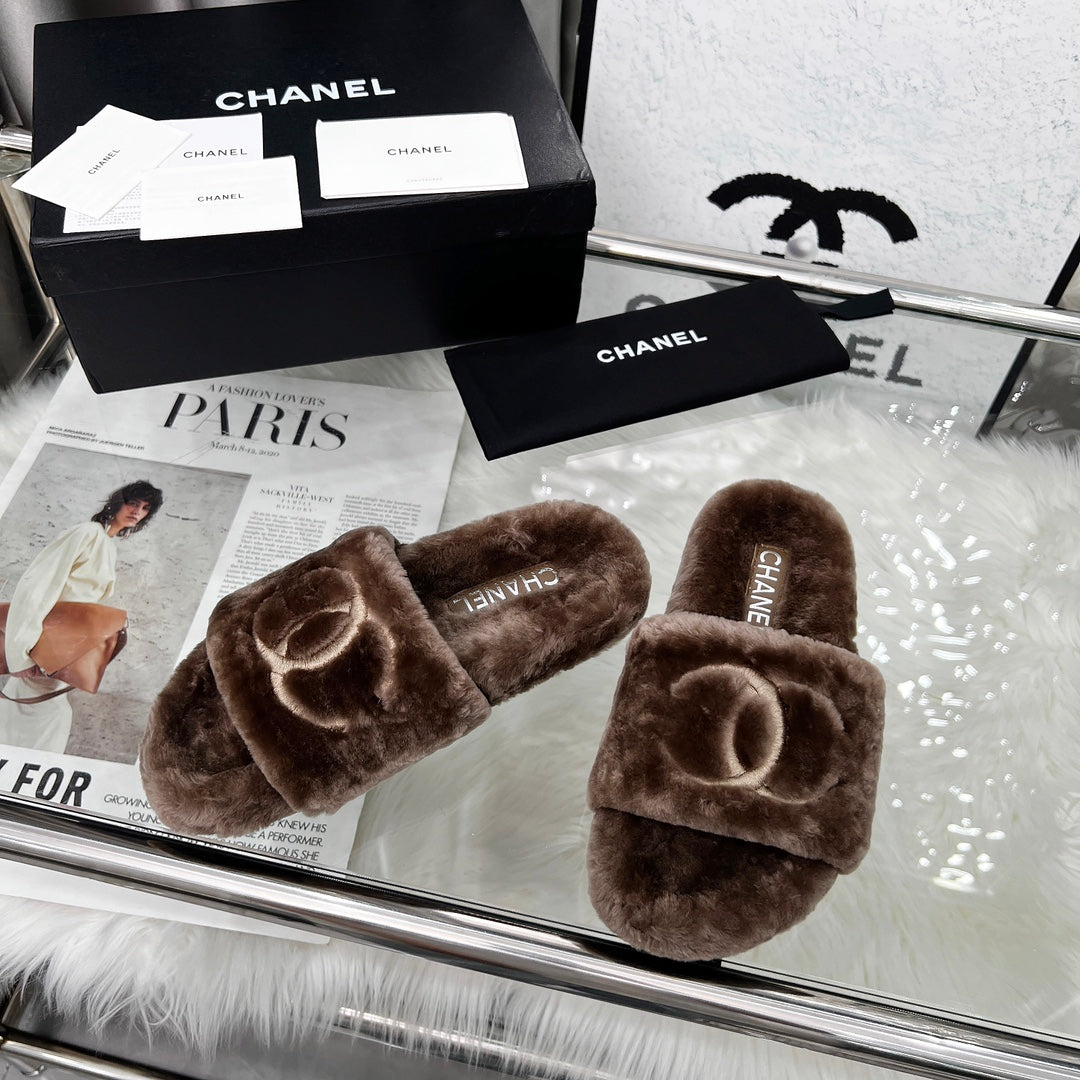 CHANEL 25S FUR SLIPPERS IN DARK BROWN