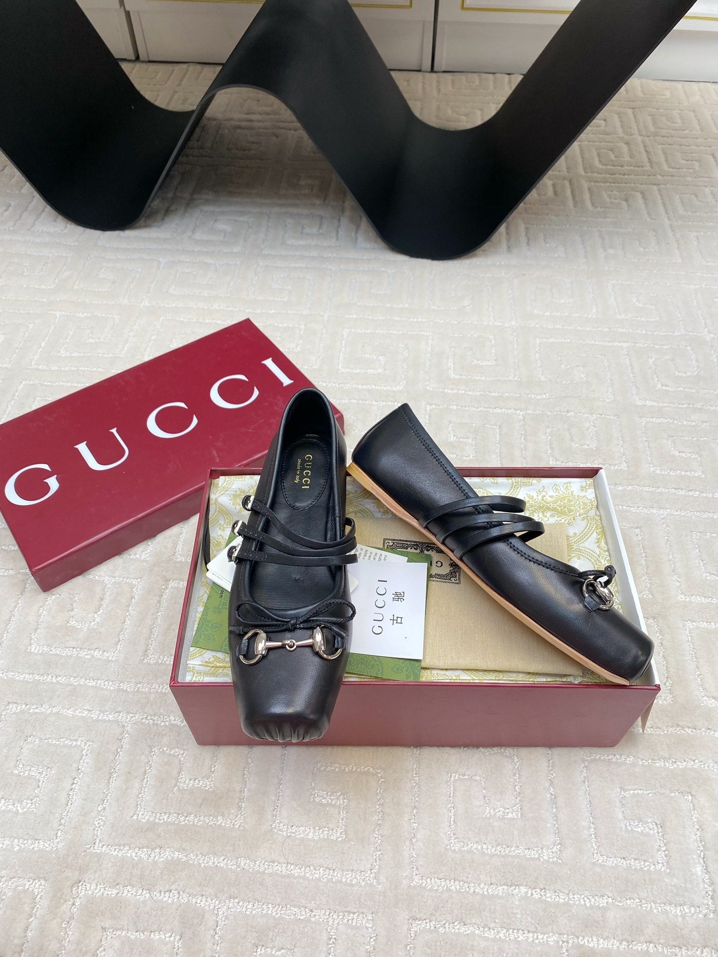 GG BALLET FLAT BLACK HORIZONTAL STRAPS LAMBSKIN