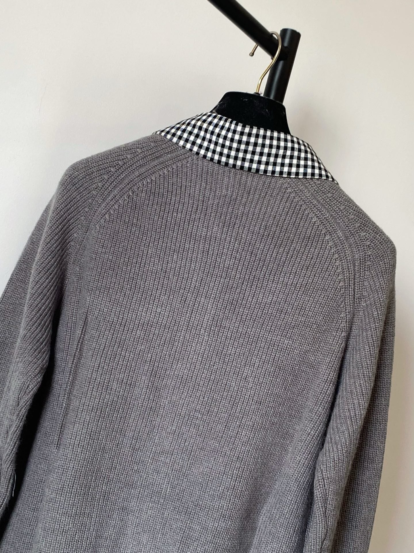 MIUMIU CARDIGAN STYLE 304