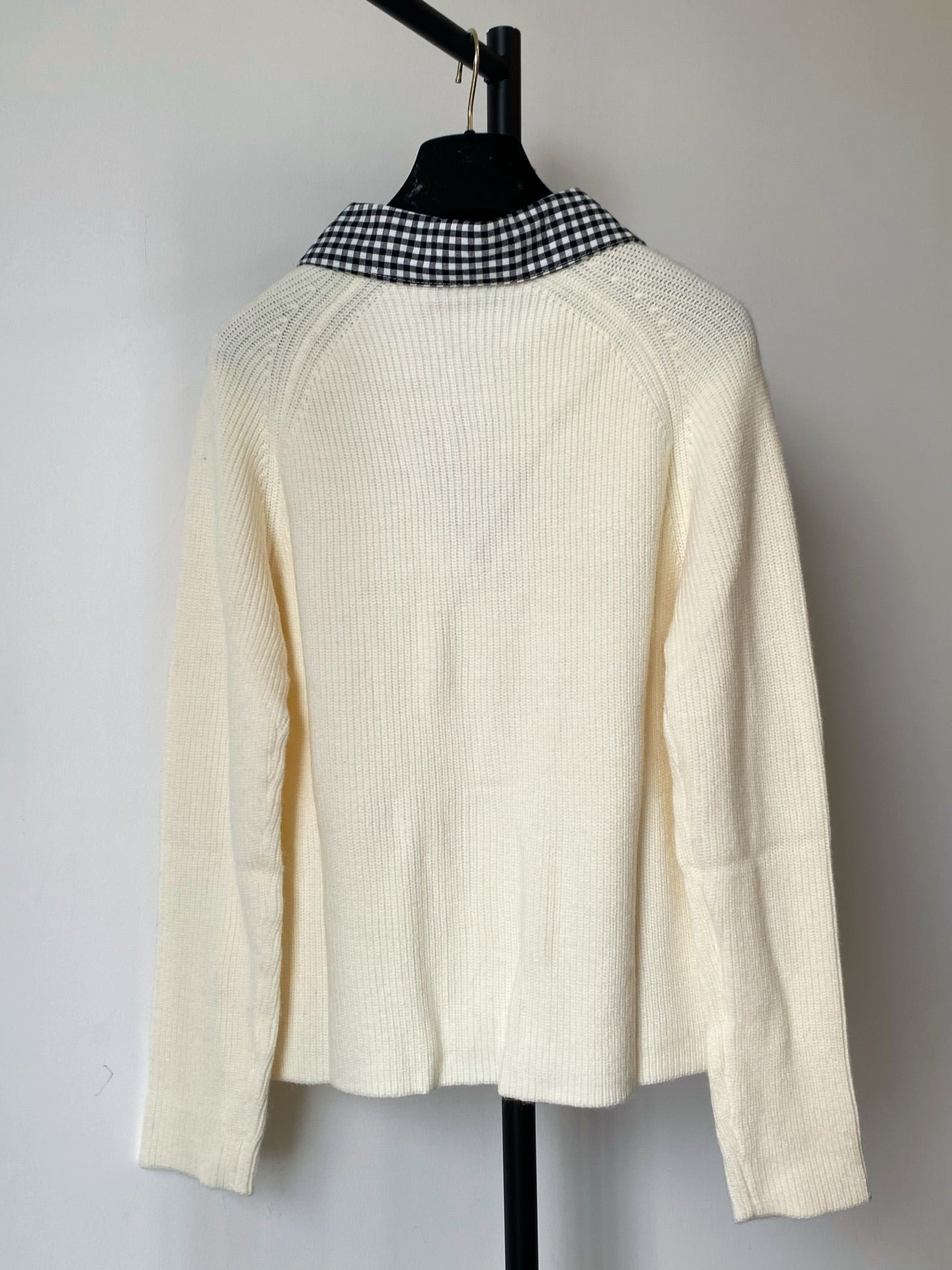MIUMIU CARDIGAN STYLE 305