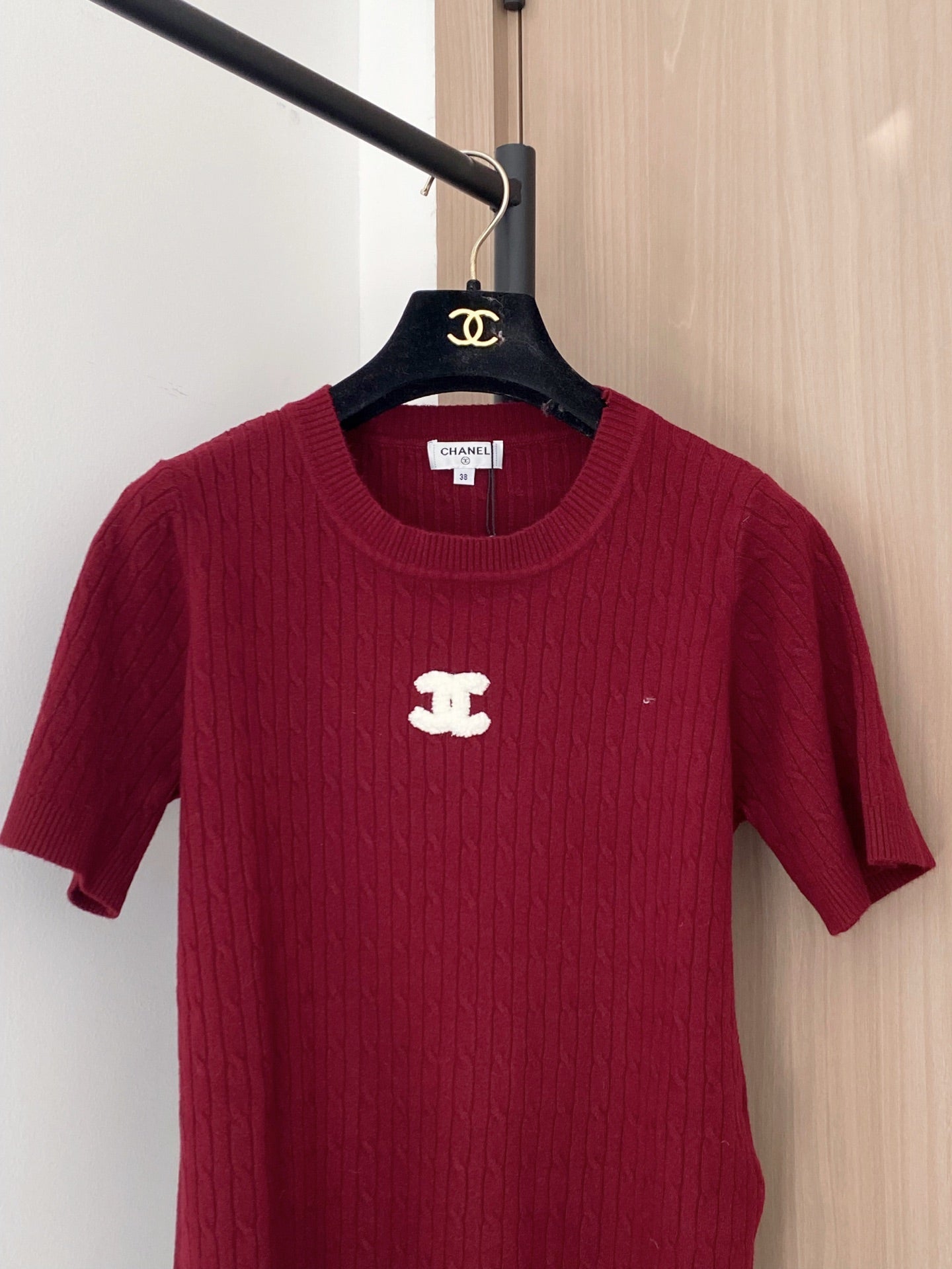 CHANEL 26S SHORT-SLEEVE CREW NECK SWEATER 866