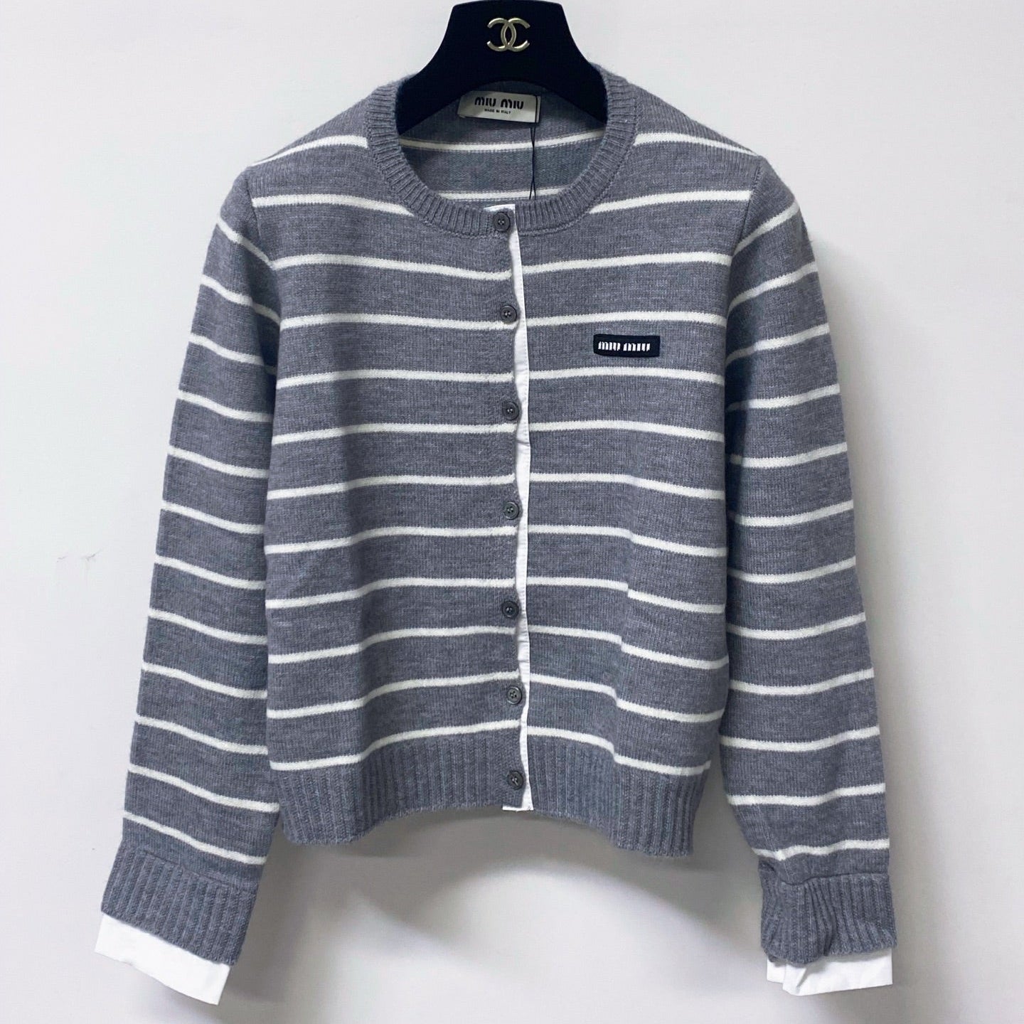 MIUMIU 26S CREWNECK KNIT CARDIGAN 1583