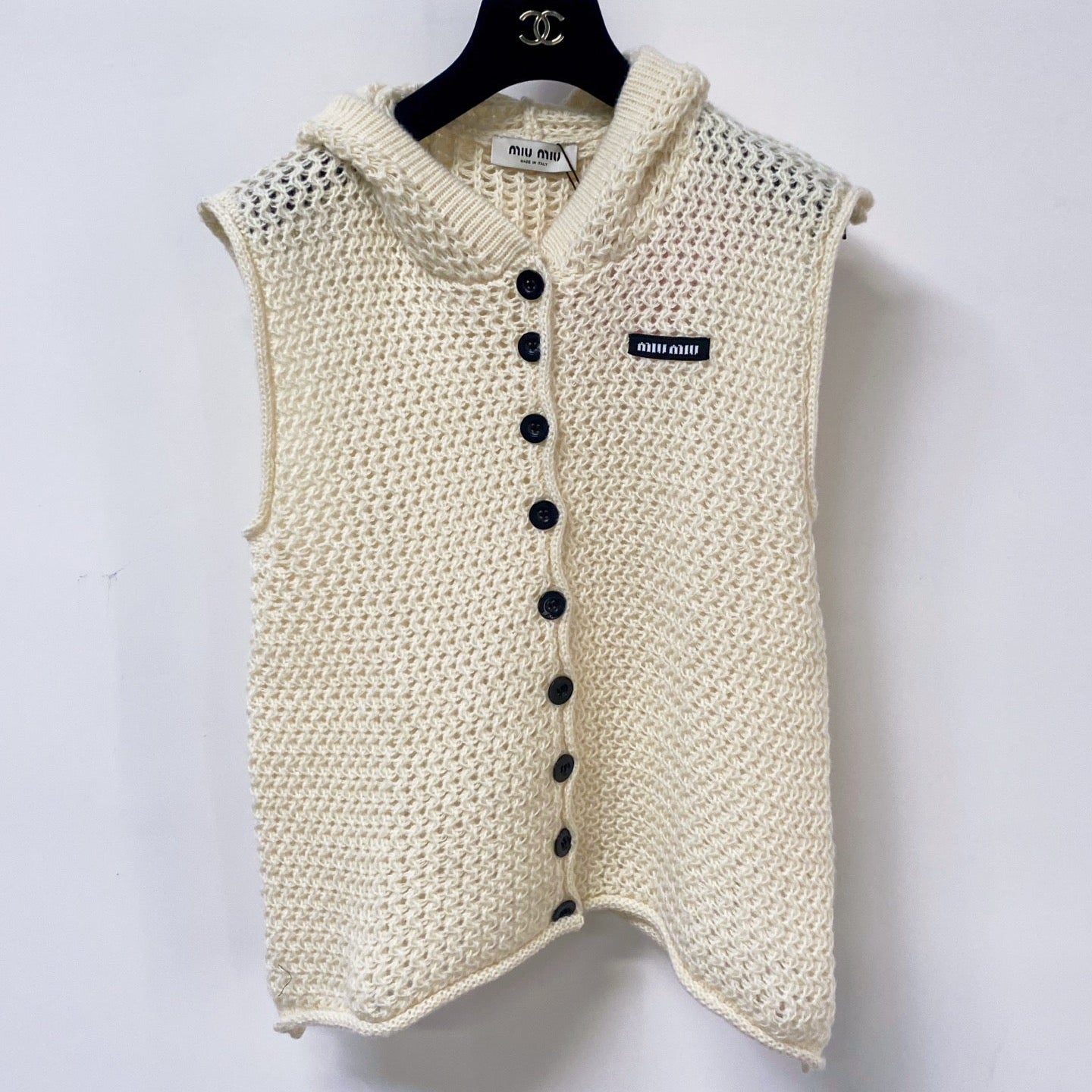MIUMIU 26S HOODED OPEN-MESH KNIT VEST 1580