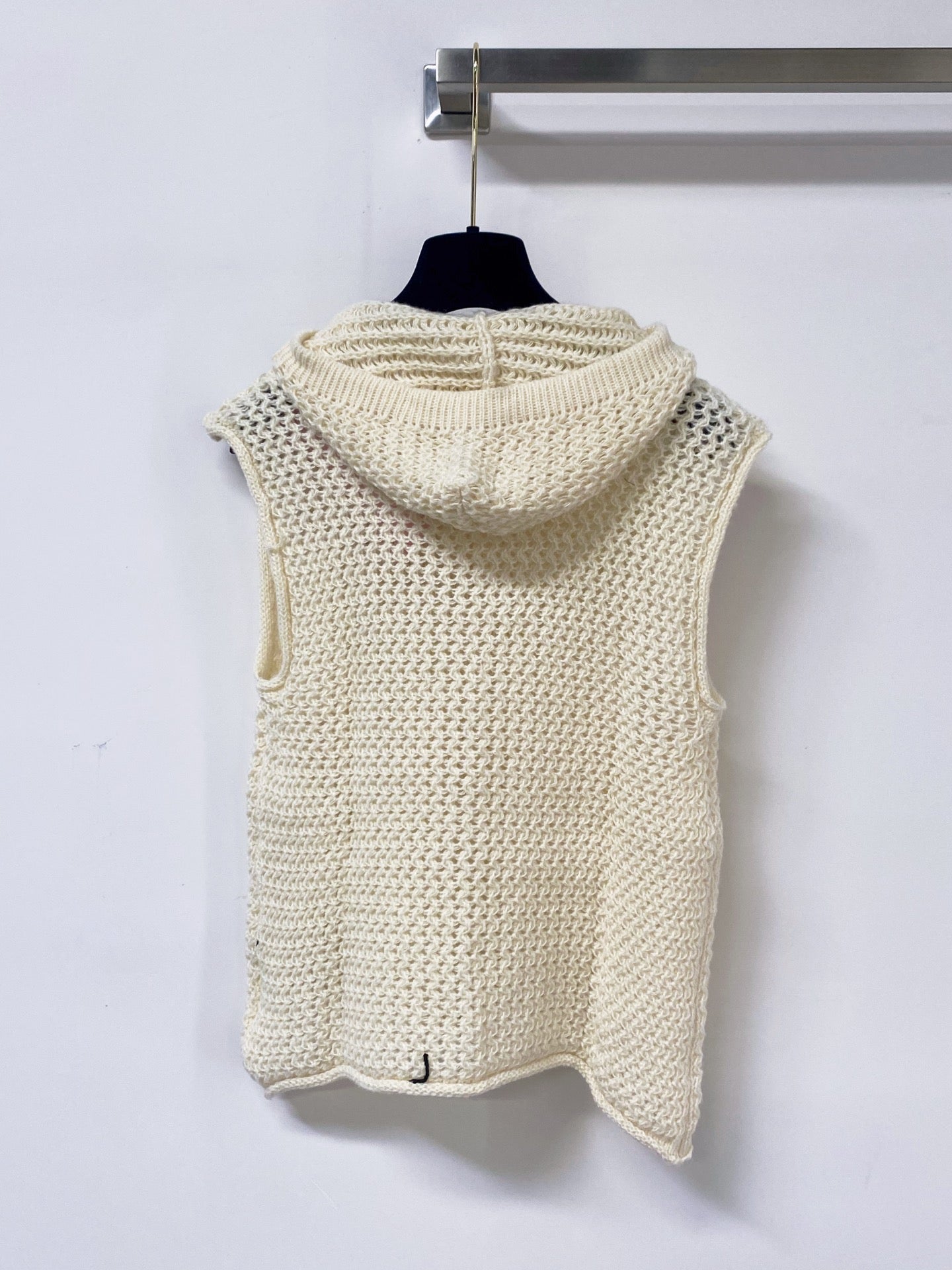 MIUMIU 26S HOODED OPEN-MESH KNIT VEST 1580