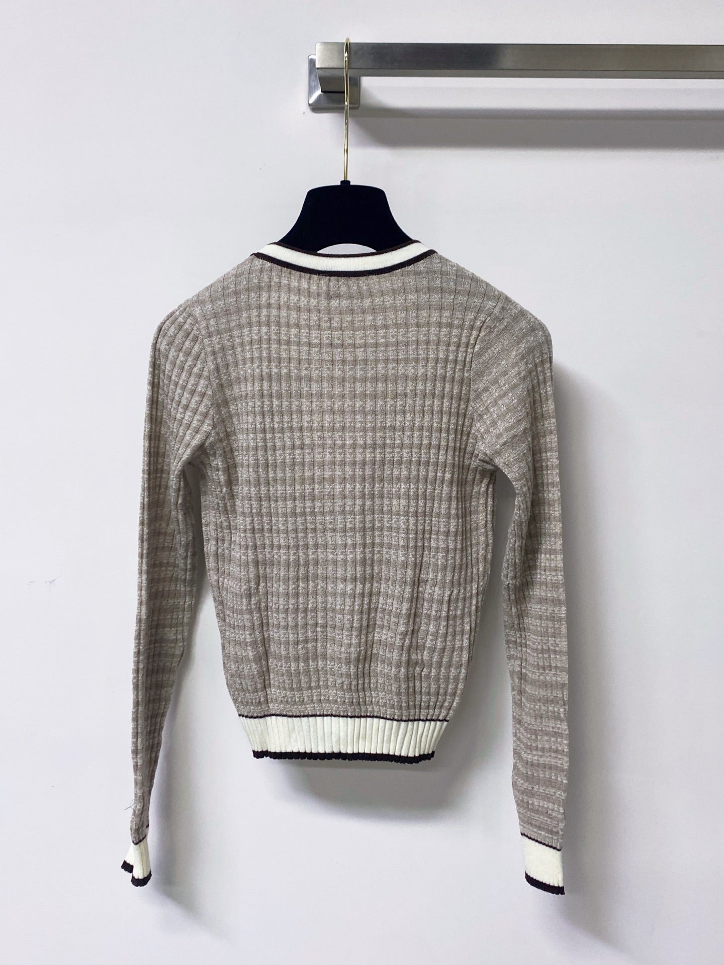 CHANEL 26S KNIT CARDIGAN 1672