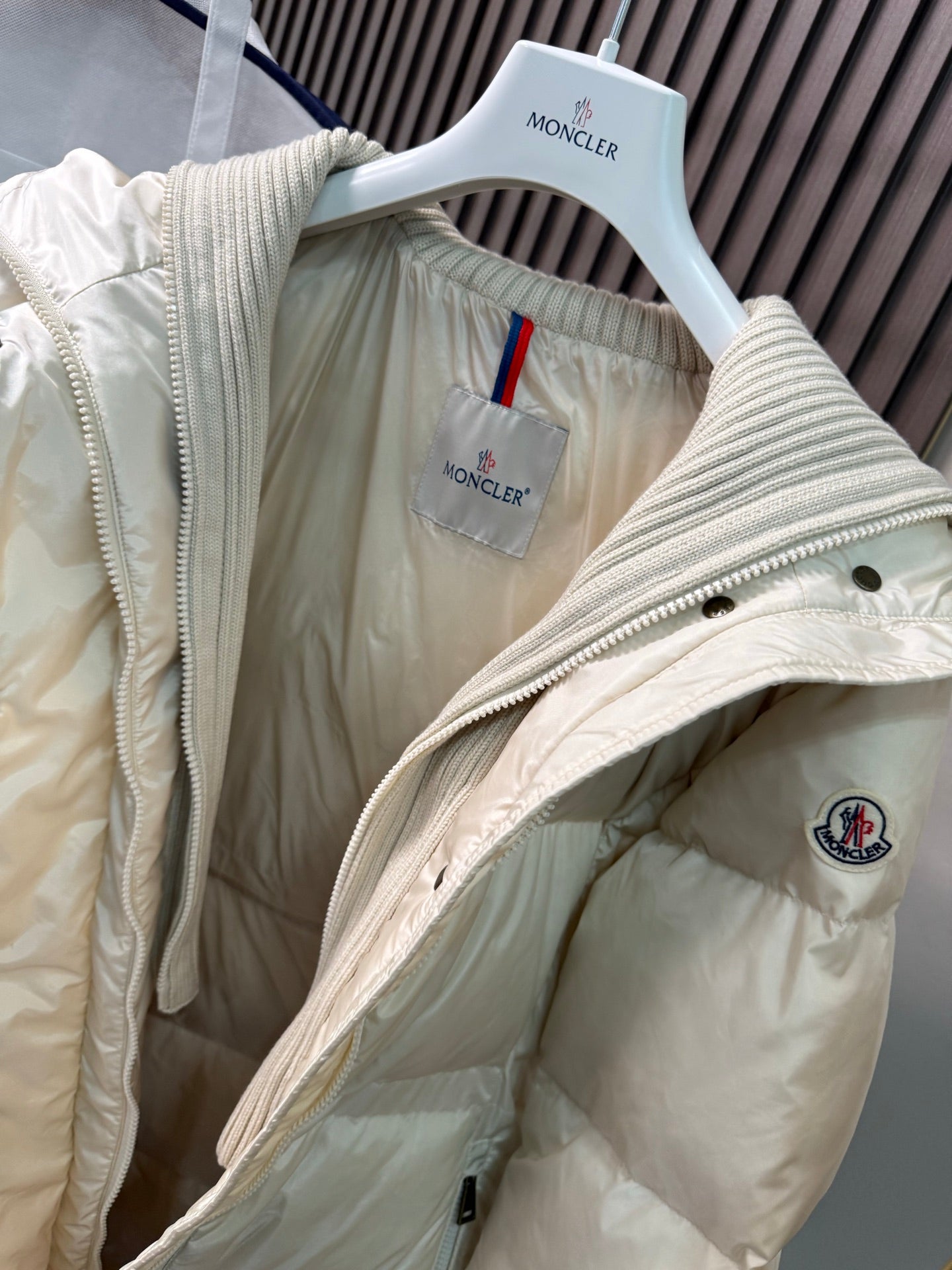 MONCLER COAT STYLE 140