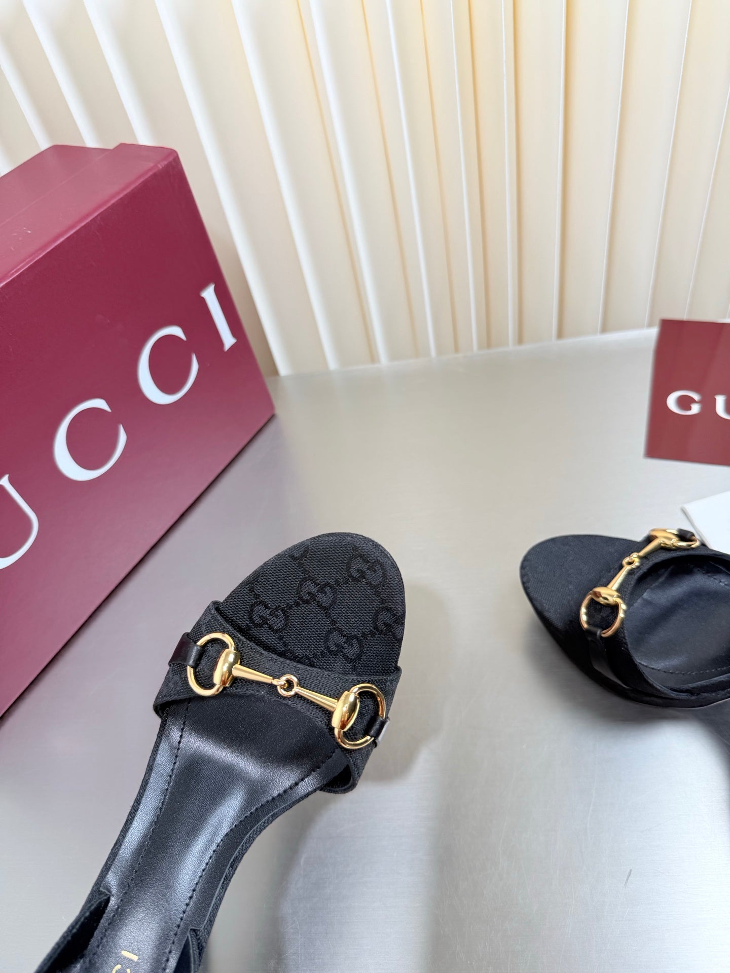 GUCCI 26S SLINGBACK PUMP 105 MM IN BLACK GG CANVAS