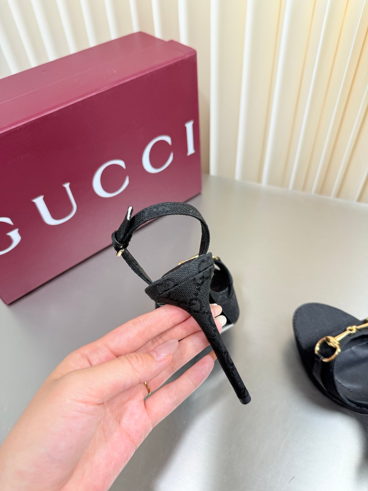 GUCCI 26S SLINGBACK PUMP 105 MM IN BLACK GG CANVAS