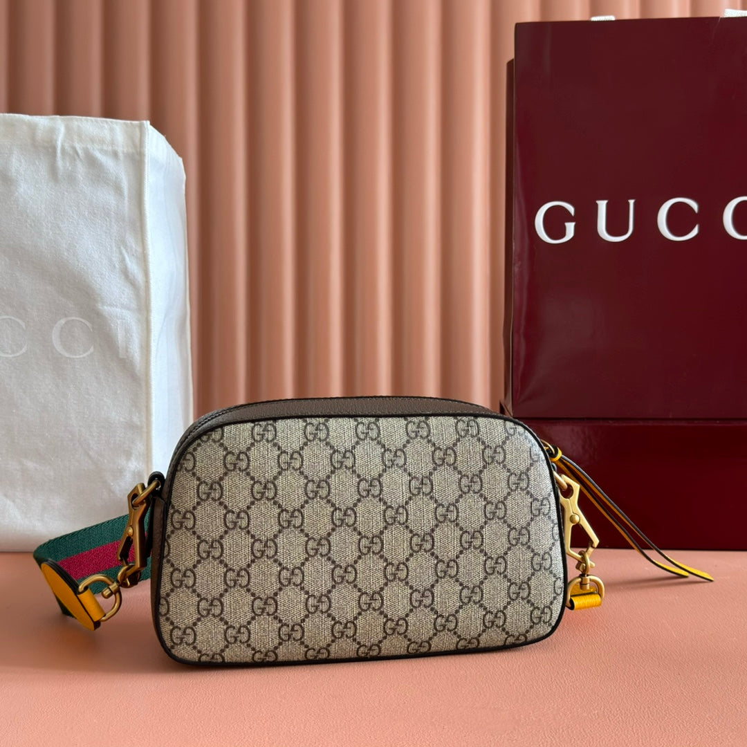 GUCCI NEO VINTAGE GG SUPREME TIGER HEAD CROSSBODY BAG 24 IN CANVAS